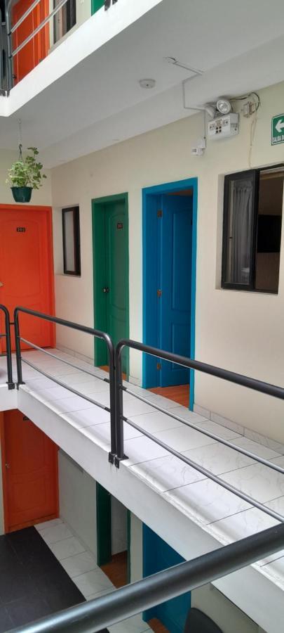 Hostal Brilliant Кито Экстерьер фото