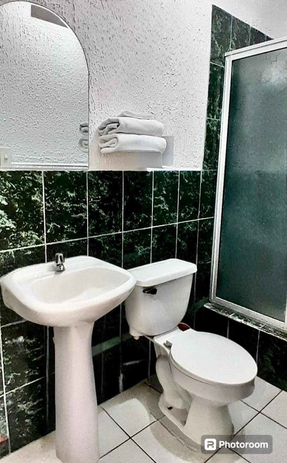 Hostal Brilliant Кито Экстерьер фото
